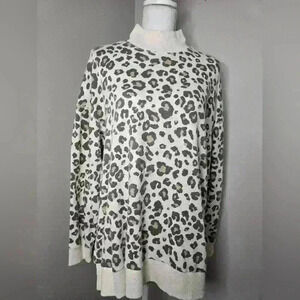 American Eagle Mock Neck Jegging Fit Leopard Pullover Sweatshirt Small Oversized